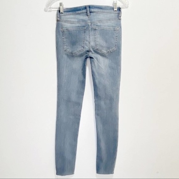Free People NWT Button Fly Raw Hem Skinny Ankle Jeans Size 25 - Picture 4 of 10